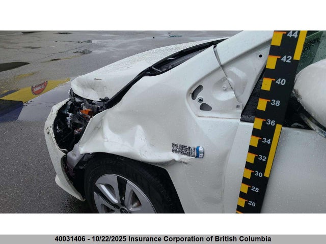 40031406 :رقم المزاد ، JTDKARFPXL3158590 vin ، 2020 Toyota Prius مزاد بيع