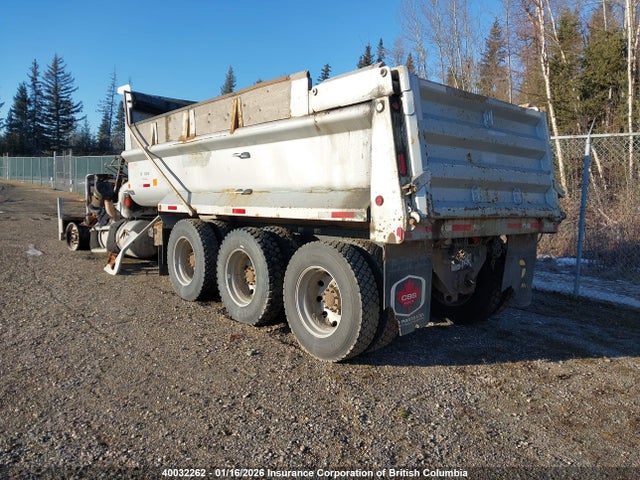 40032262 :رقم المزاد ، 1NPTP4EX3GD365239 vin ، 2016 Peterbilt 367 مزاد بيع