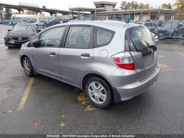 40032329 :رقم المزاد ، JHMGE88219S805929 vin ، 2009 Honda Fit مزاد بيع