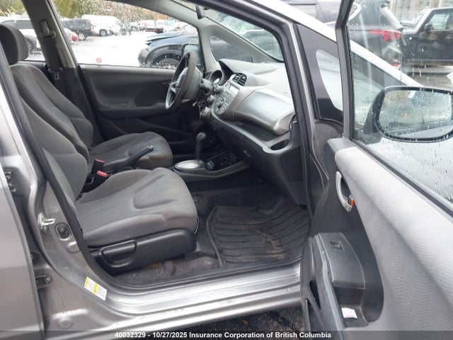 40032329 :رقم المزاد ، JHMGE88219S805929 vin ، 2009 Honda Fit مزاد بيع