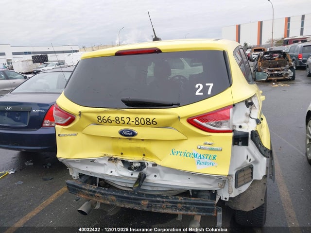 1FMCU0GX5EUE30168 Ford ESCAPE SE