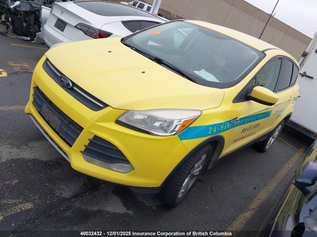 1FMCU0GX5EUE30168 Ford ESCAPE SE