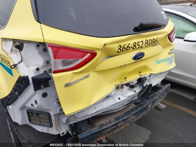 1FMCU0GX5EUE30168 Ford ESCAPE SE