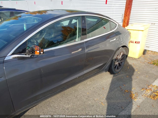 5YJ3E1EA7KF396454 Tesla MODEL 3