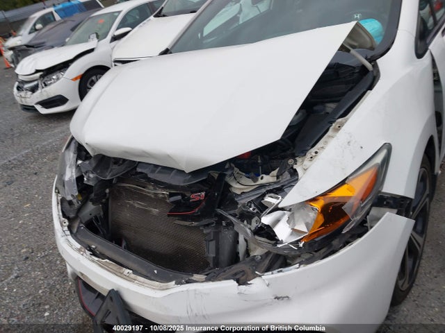 40029197 :رقم المزاد ، 2HGFG4A56FH100830 vin ، 2015 Honda Civic Si Si مزاد بيع