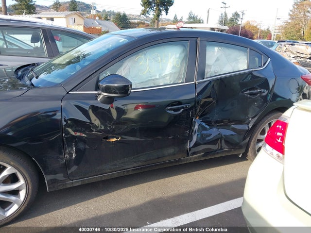 40030746 :رقم المزاد ، JM1BM1W34F1275975 vin ، 2015 Mazda 3 Grand Touring مزاد بيع