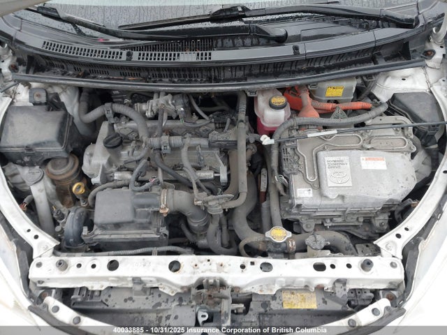 40033885 :رقم المزاد ، JTDKDTB35D1528106 vin ، 2013 Toyota Prius مزاد بيع