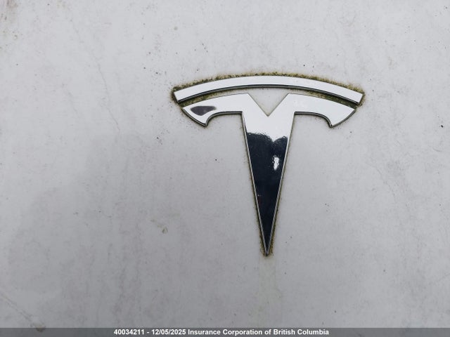 5YJ3E1EA2PF502400 Tesla MODEL 3