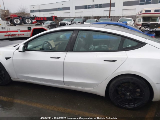 5YJ3E1EA2PF502400 Tesla MODEL 3