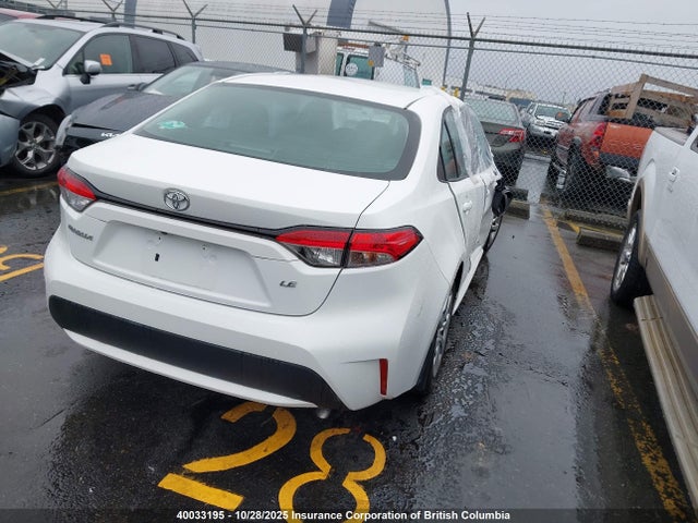 40033195 :رقم المزاد ، 5YFBPMBE6NP382133 vin ، 2022 Toyota Corolla Le/xle مزاد بيع