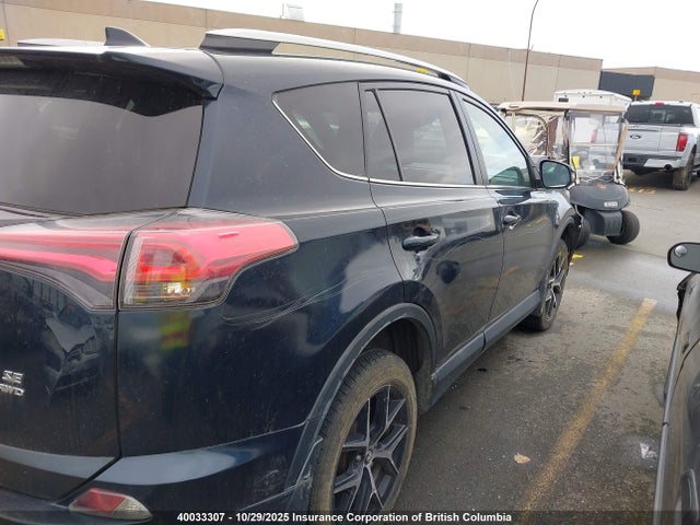 Toyota RAV4 SE 2018 2T3JFREV1JW698370 Image 4