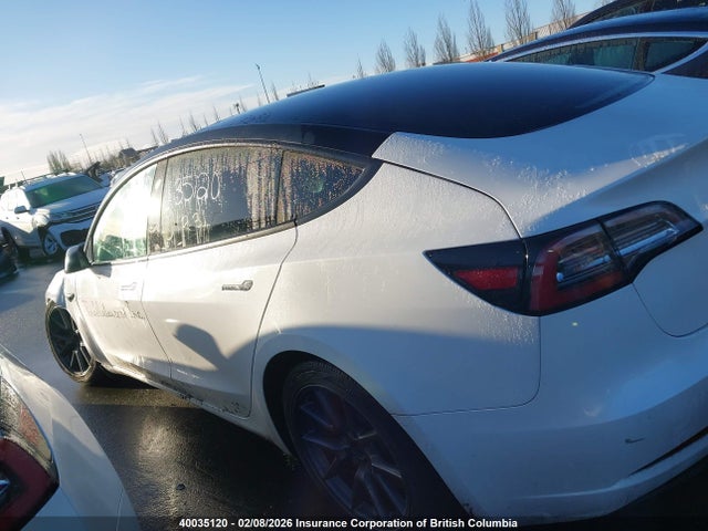 5YJ3E1EB1NF351507 Tesla MODEL 3