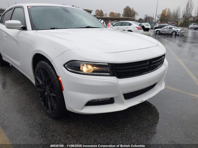 2015 Dodge Charger Sxt მანქანა იყიდება აუქციონზე, vin: 2C3CDXHG2FH851849, აუქციონის ნომერი: 40035168