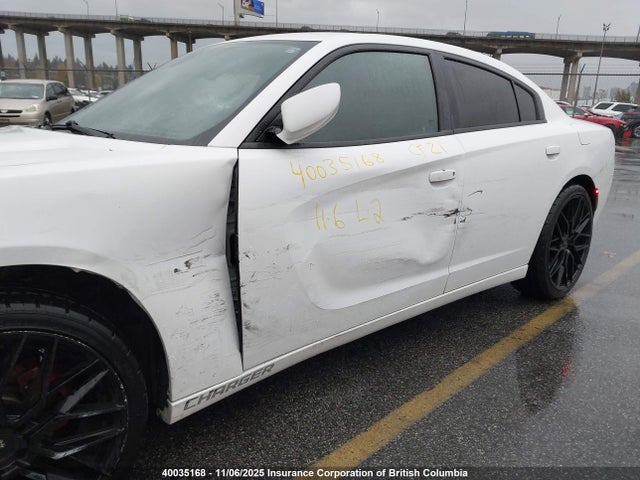 2015 Dodge Charger Sxt მანქანა იყიდება აუქციონზე, vin: 2C3CDXHG2FH851849, აუქციონის ნომერი: 40035168