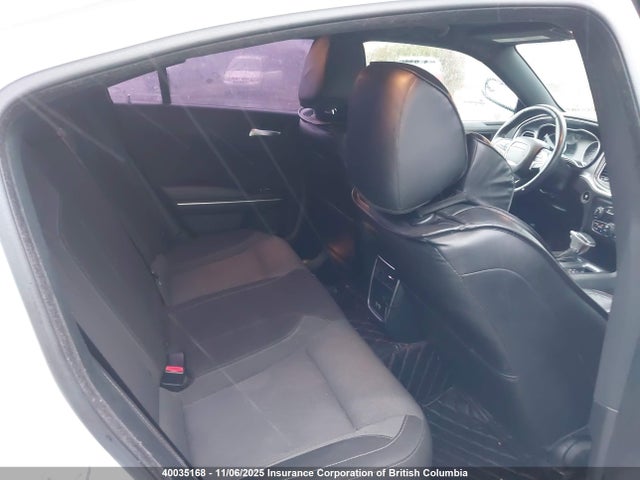 2015 Dodge Charger Sxt მანქანა იყიდება აუქციონზე, vin: 2C3CDXHG2FH851849, აუქციონის ნომერი: 40035168