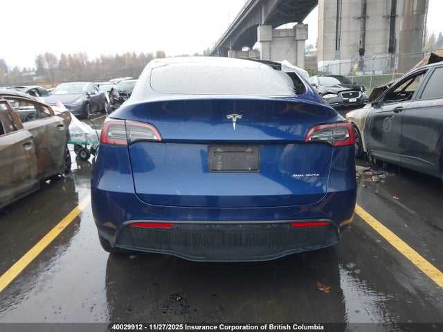 40029912 :رقم المزاد ، 7SAYGDEE1NF490132 vin ، 2022 Tesla Model Y مزاد بيع
