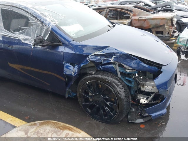 40029912 :رقم المزاد ، 7SAYGDEE1NF490132 vin ، 2022 Tesla Model Y مزاد بيع