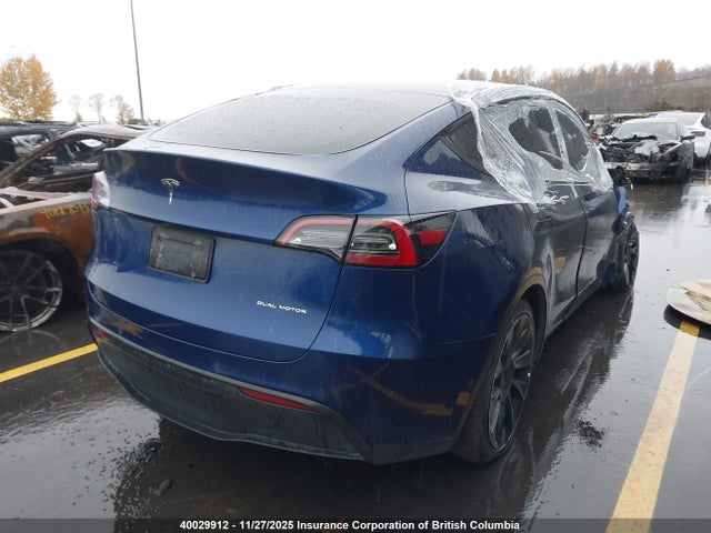 40029912 :رقم المزاد ، 7SAYGDEE1NF490132 vin ، 2022 Tesla Model Y مزاد بيع