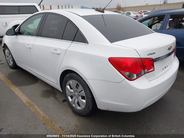 1G1PC5SBXF7207053 Chevrolet Cruze 1lt
