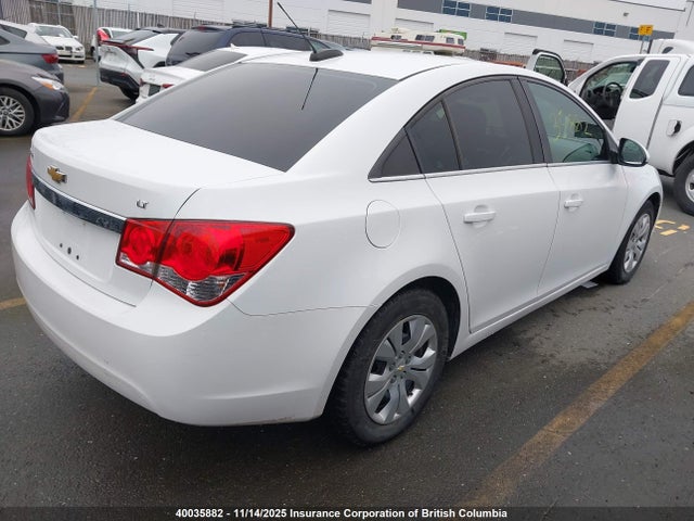 1G1PC5SBXF7207053 Chevrolet Cruze 1lt