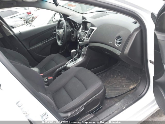 1G1PC5SBXF7207053 Chevrolet Cruze 1lt