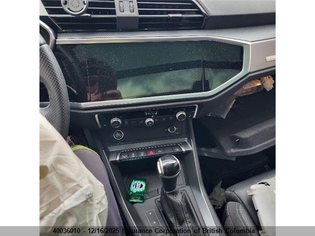40036010 :رقم المزاد ، WA1FECF33M1132548 vin ، 2021 Audi Q3 مزاد بيع