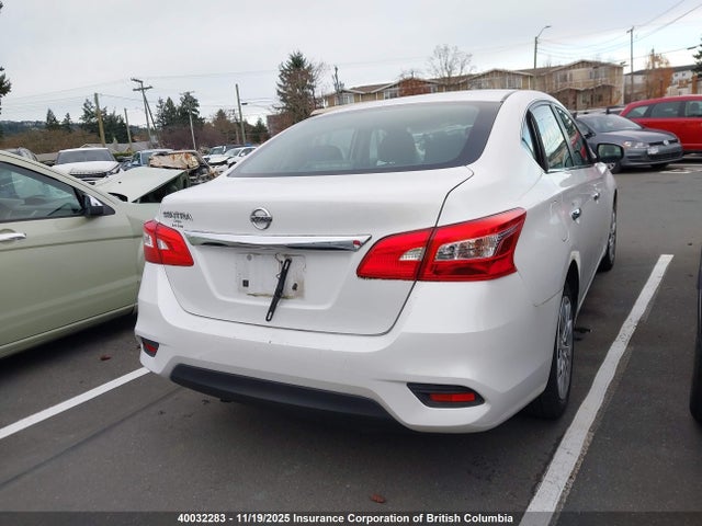 40032283 :رقم المزاد ، 3N1AB7AP1HL635832 vin ، 2017 Nissan Sentra S/sv/sr/sl مزاد بيع