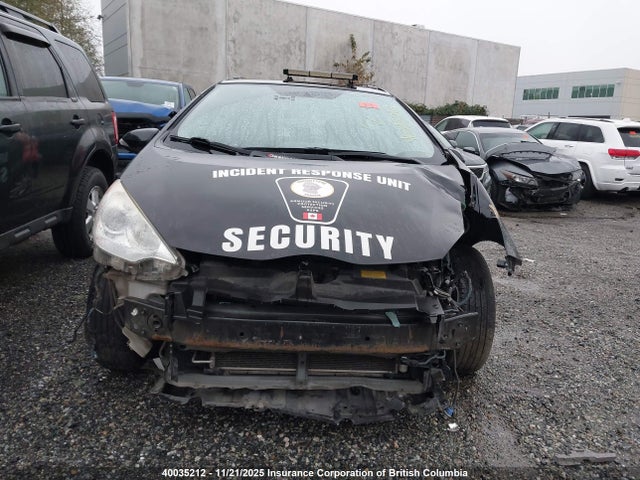 2014 Toyota Prius C მანქანა იყიდება აუქციონზე, vin: JTDKDTB39E1080325, აუქციონის ნომერი: 40035212