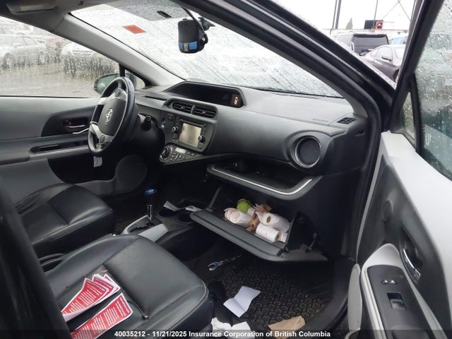 2014 Toyota Prius C მანქანა იყიდება აუქციონზე, vin: JTDKDTB39E1080325, აუქციონის ნომერი: 40035212