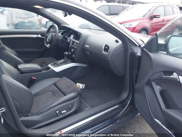 2013 Audi A5 Premium მანქანა იყიდება აუქციონზე, vin: WAUMFBFR2DA018370, აუქციონის ნომერი: 40033469
