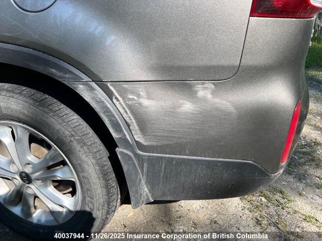 KIA Sorento Lx V6 2015 5XYKTDA78FG587912 Image 35