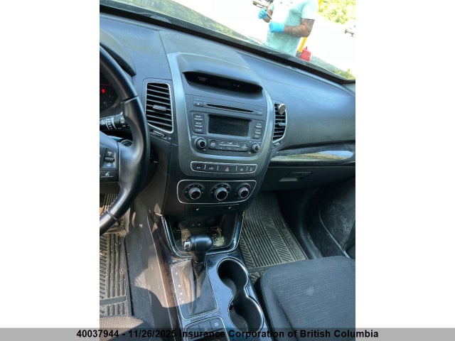 KIA Sorento Lx V6 2015 5XYKTDA78FG587912 Image 28