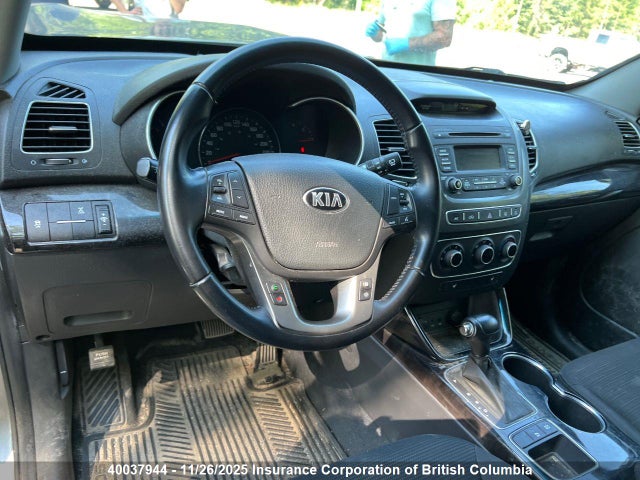 KIA Sorento Lx V6 2015 5XYKTDA78FG587912 Image 29