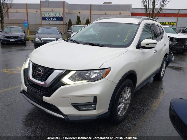 Продаж на аукціоні авто 2018 Nissan Rogue, vin: 5N1AT2MV6JC738233, номер лоту: 40038252