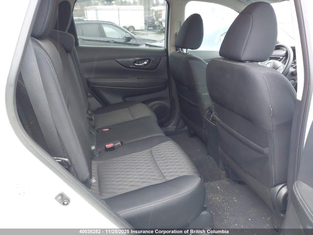 Продаж на аукціоні авто 2018 Nissan Rogue, vin: 5N1AT2MV6JC738233, номер лоту: 40038252