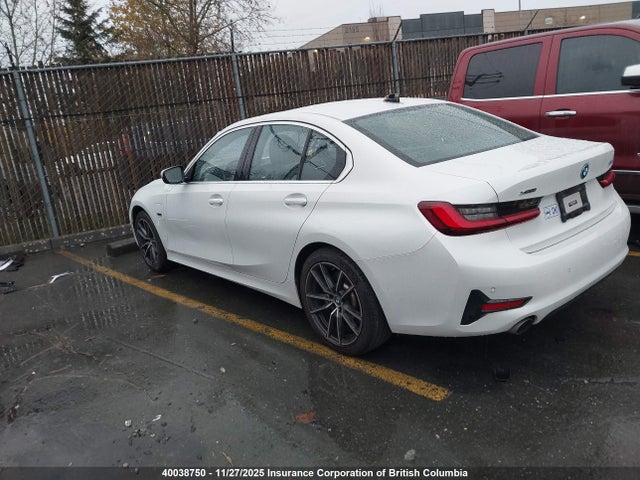 2022 Bmw 330e მანქანა იყიდება აუქციონზე, vin: WBA5P9C07NFM04321, აუქციონის ნომერი: 40038750