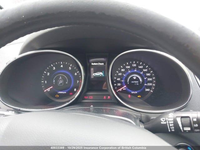 5XYZUDLA2FG301816 Hyundai SANTA FE SPORT