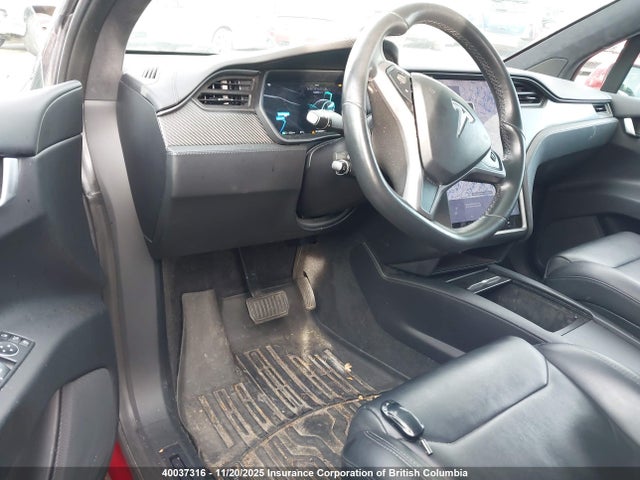 5YJXCDE28JF138136 Tesla MODEL X