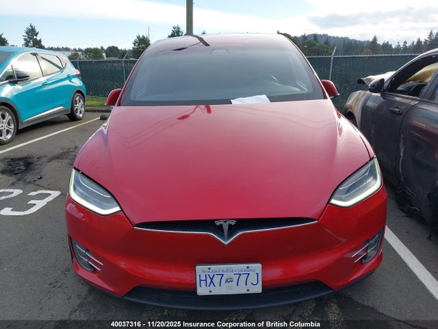 5YJXCDE28JF138136 Tesla MODEL X