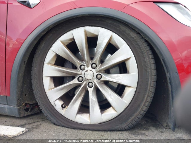 5YJXCDE28JF138136 Tesla MODEL X