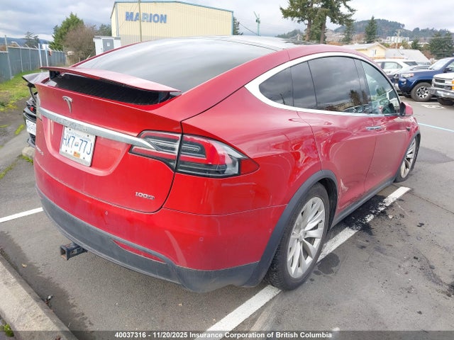 5YJXCDE28JF138136 Tesla MODEL X