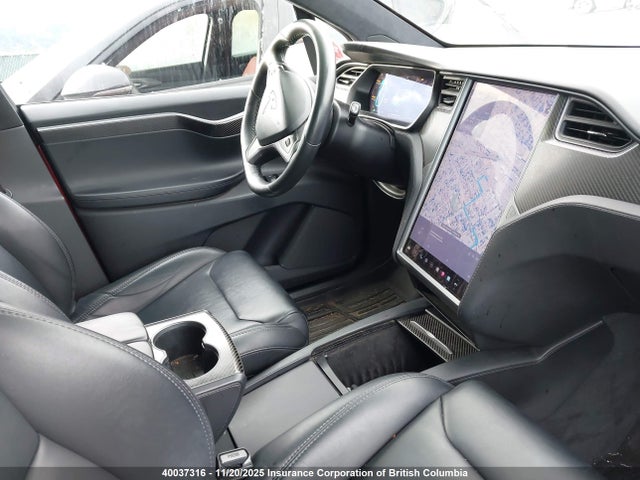 5YJXCDE28JF138136 Tesla MODEL X