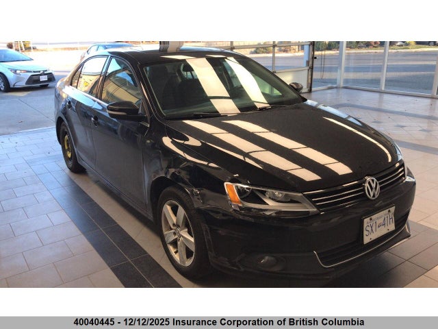 40040445 :رقم المزاد ، 3VWD07AJ4EM245130 vin ، 2014 Volkswagen Jetta مزاد بيع