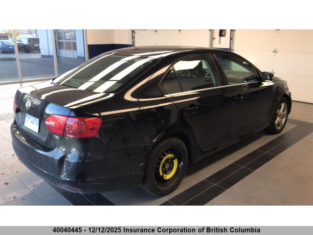 40040445 :رقم المزاد ، 3VWD07AJ4EM245130 vin ، 2014 Volkswagen Jetta مزاد بيع