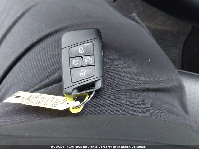 3VV8B7AX6PM058771 Volkswagen Tiguan Se R-line Black