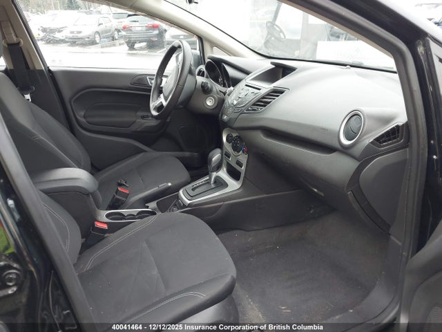 40041464 :رقم المزاد ، 3FADP4EJ0GM208513 vin ، 2016 Ford Fiesta Se مزاد بيع