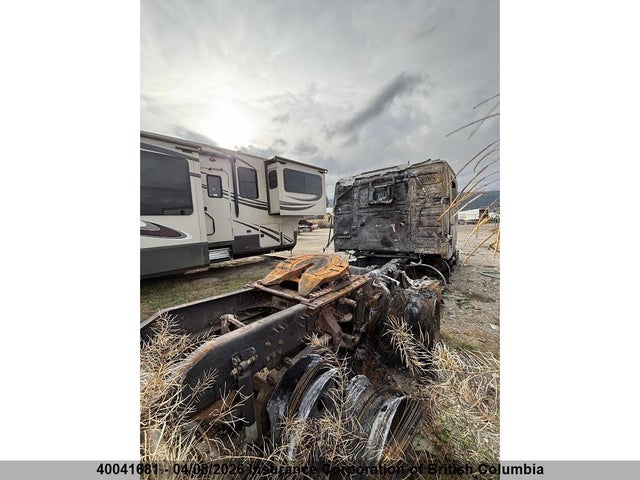 Volvo Vn L 2019 4V4NC9EH2KN205121 Image 4