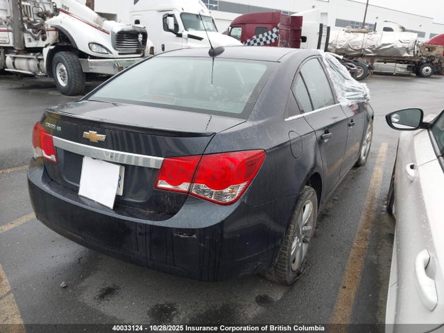 1G1P75SZXF7299993 Chevrolet Cruze