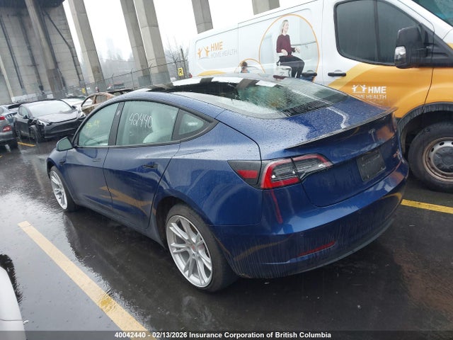 5YJ3E1EC2MF044256 Tesla MODEL 3