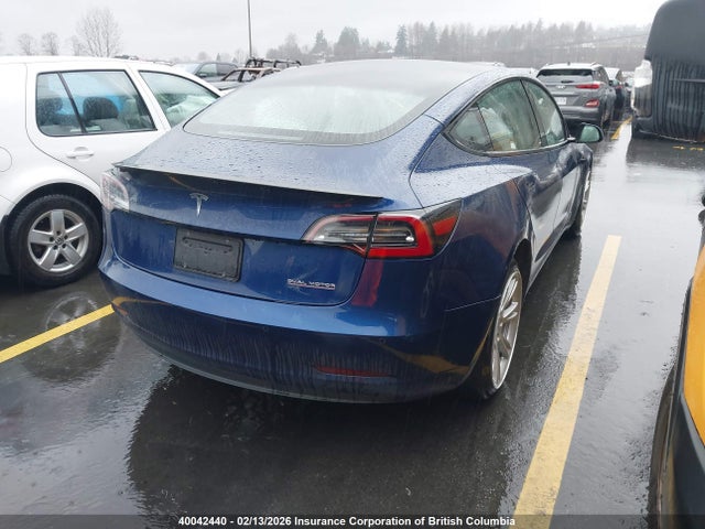 5YJ3E1EC2MF044256 Tesla MODEL 3